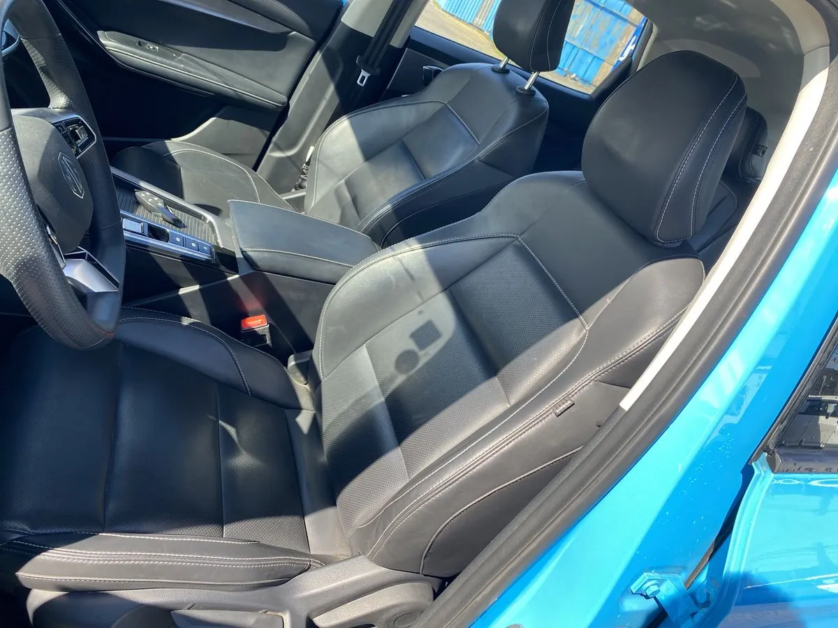 MG One 1.5t Com 4x2 Cvt At 5p año 2024