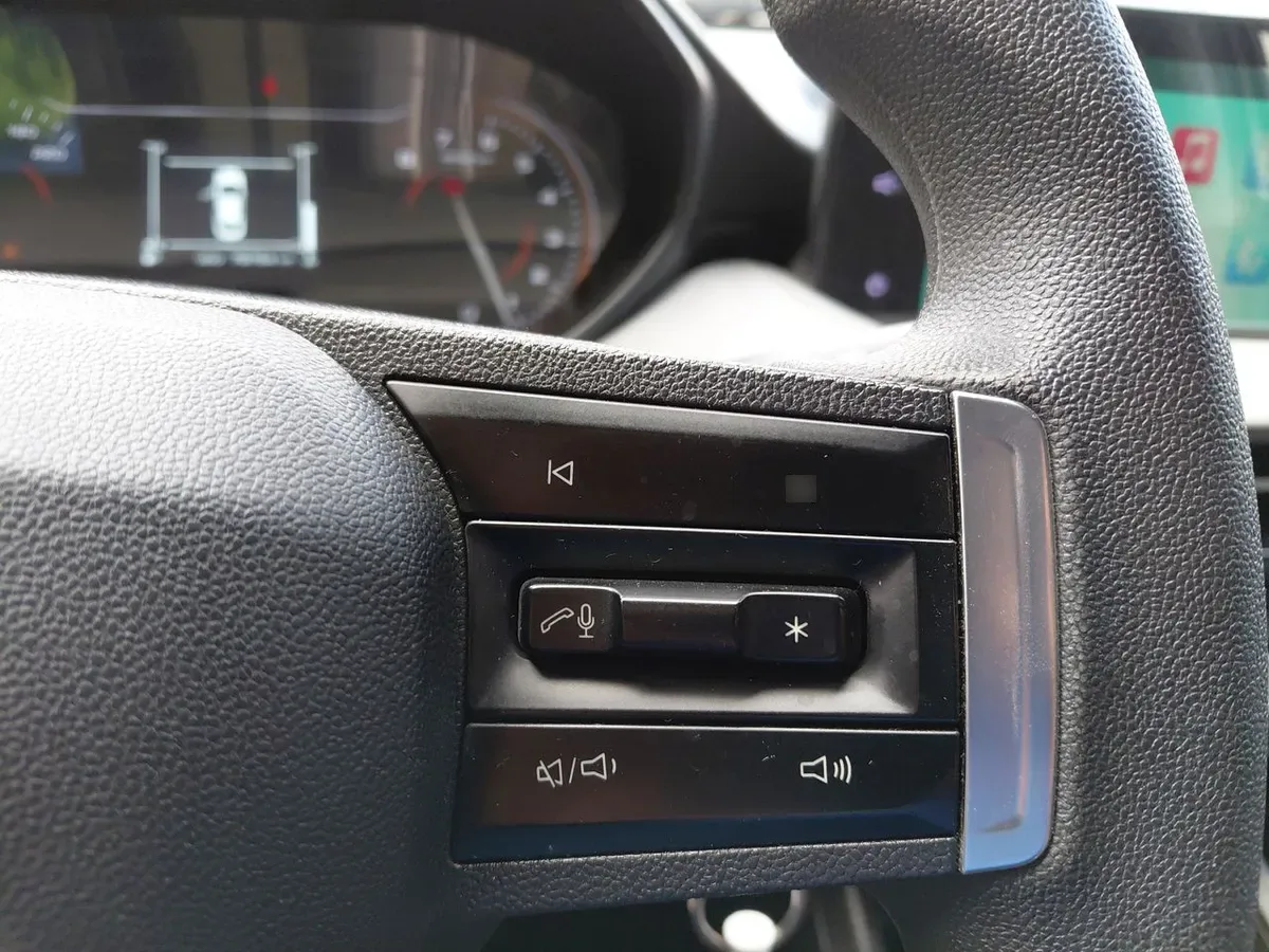 Chevrolet Sail 1.5 Nb Ltz R 4x2 Sdn Mt 4p año 2024