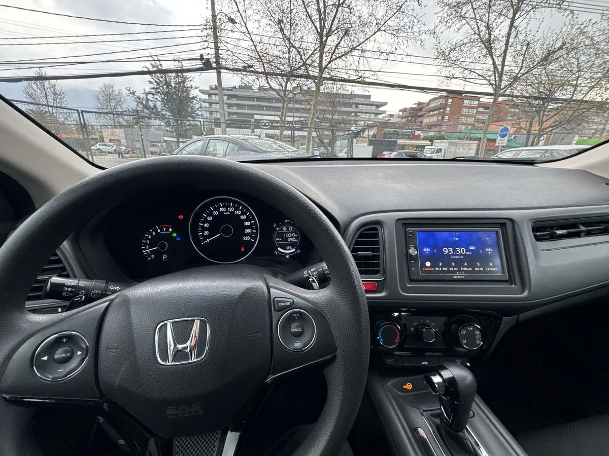 Honda Hr-V 1.8 Ex Cvt 4x2 At 5p año 2018
