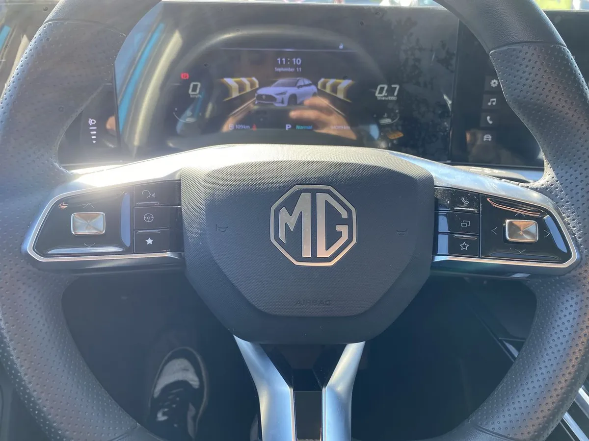 MG One 1.5t Com 4x2 Cvt At 5p año 2024