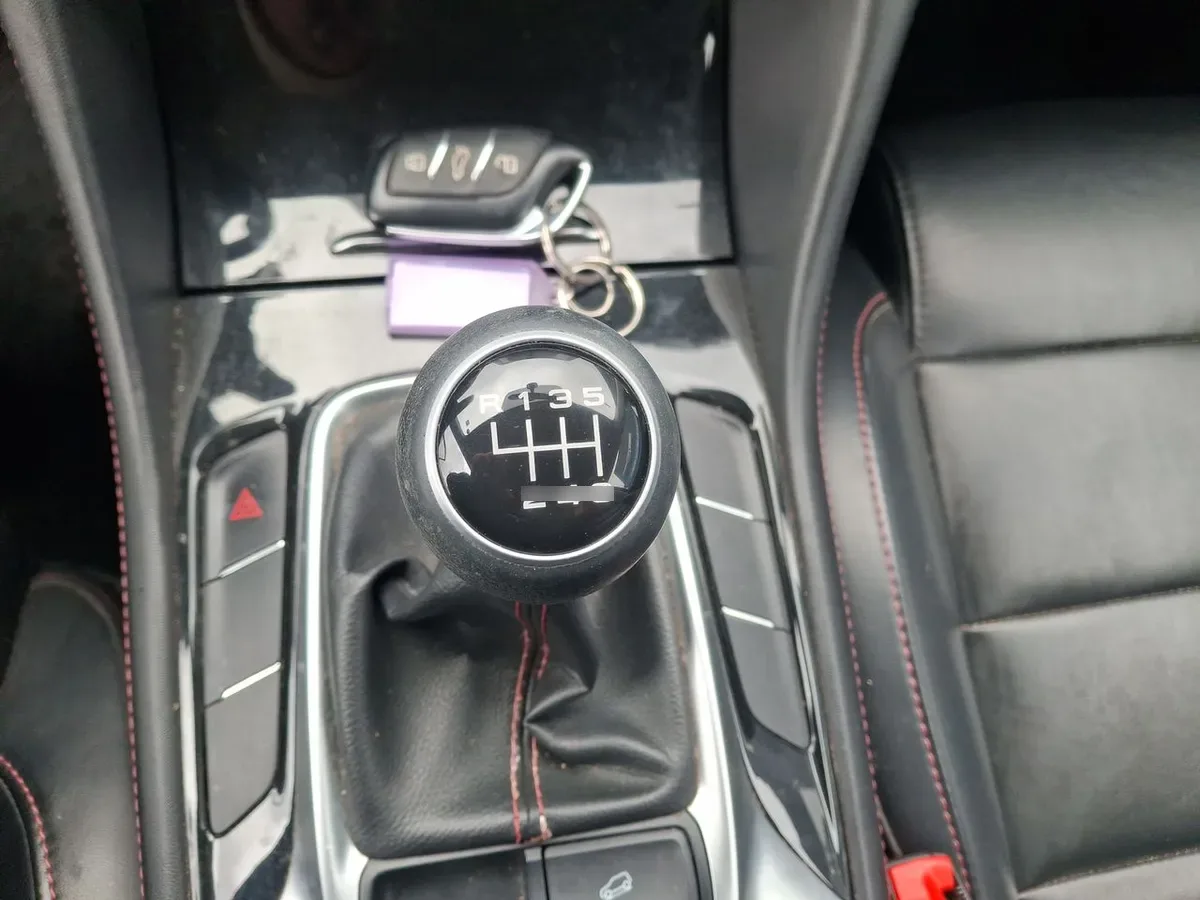 MG Hs 1.5t Comfort 2wd Mt 5p año 2022