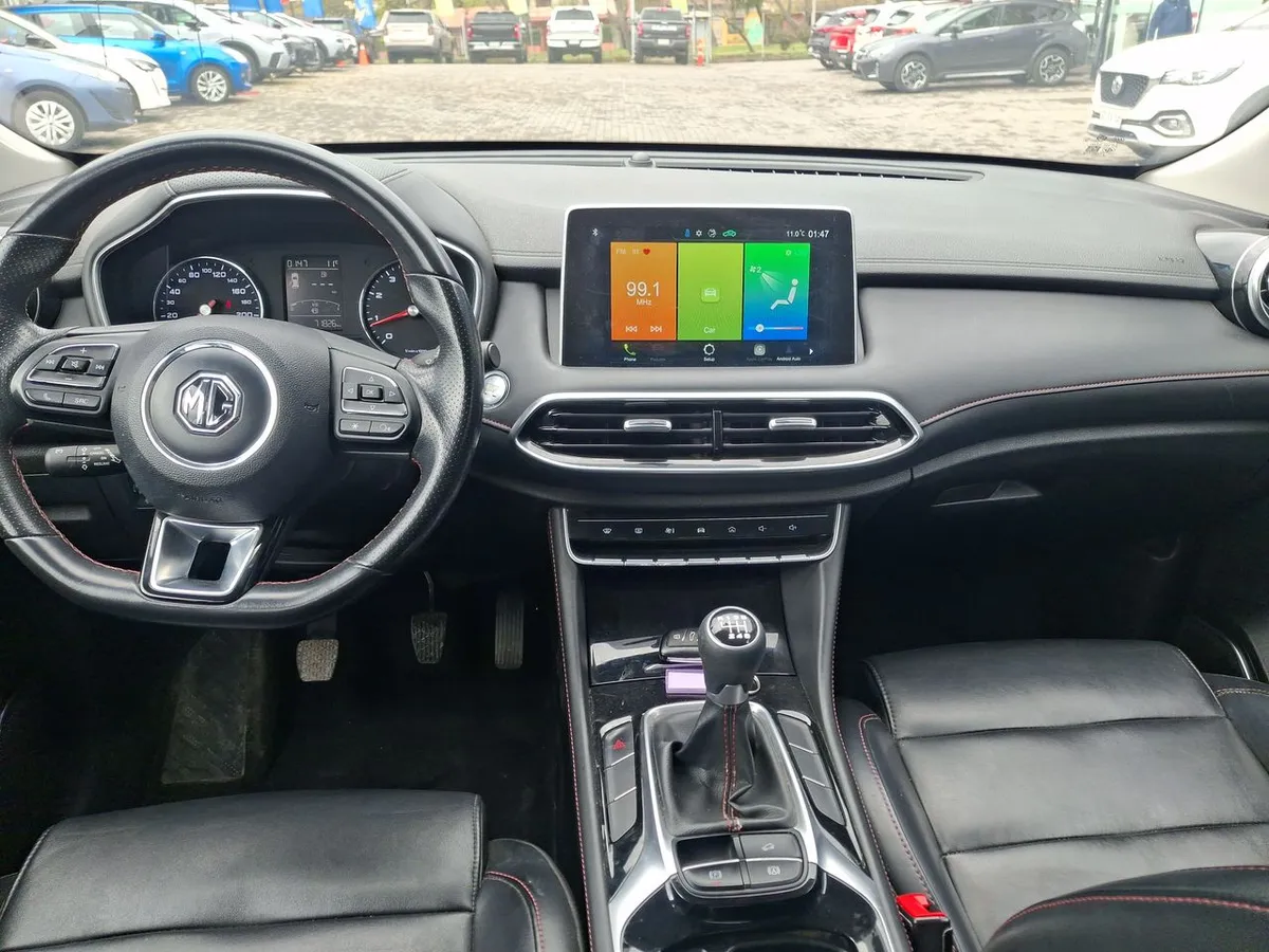 MG Hs 1.5t Comfort 2wd Mt 5p año 2022