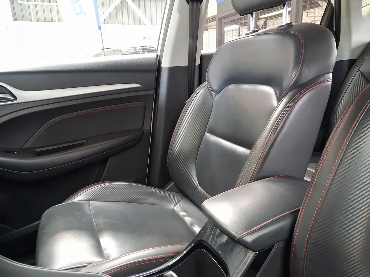 MG Mg Zx 1.5 Dlx 4x2 Cvt At 5p año 2023