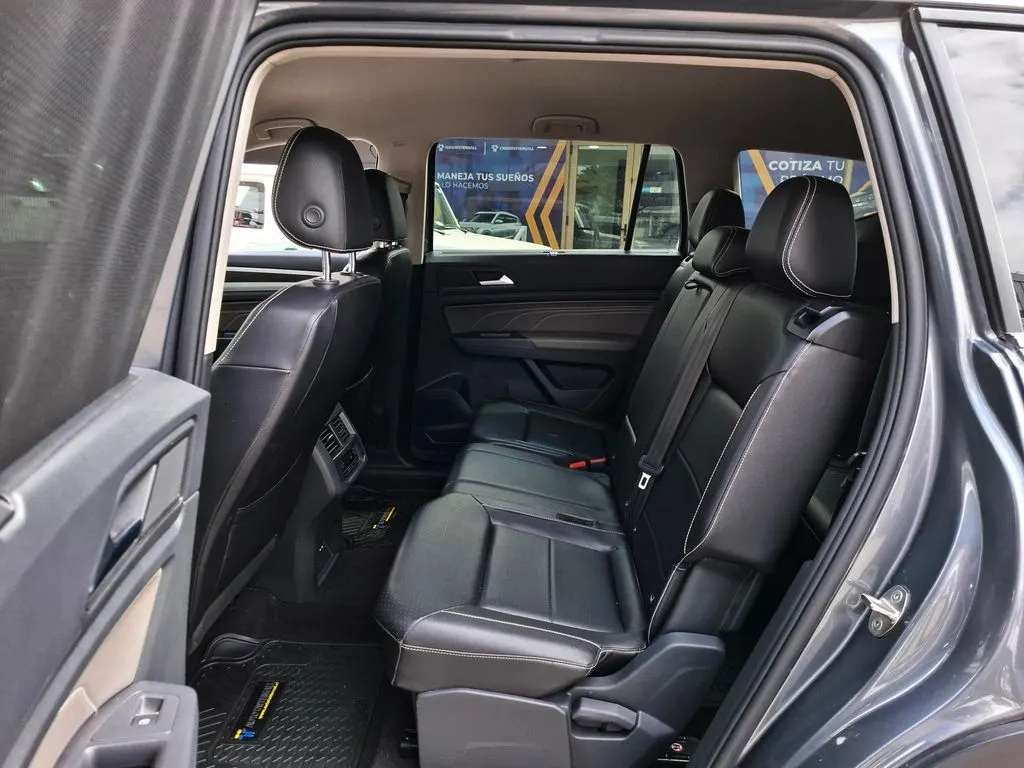 Volkswagen Atlas 3.6 Fsi Comfortline 4motion At año 2022