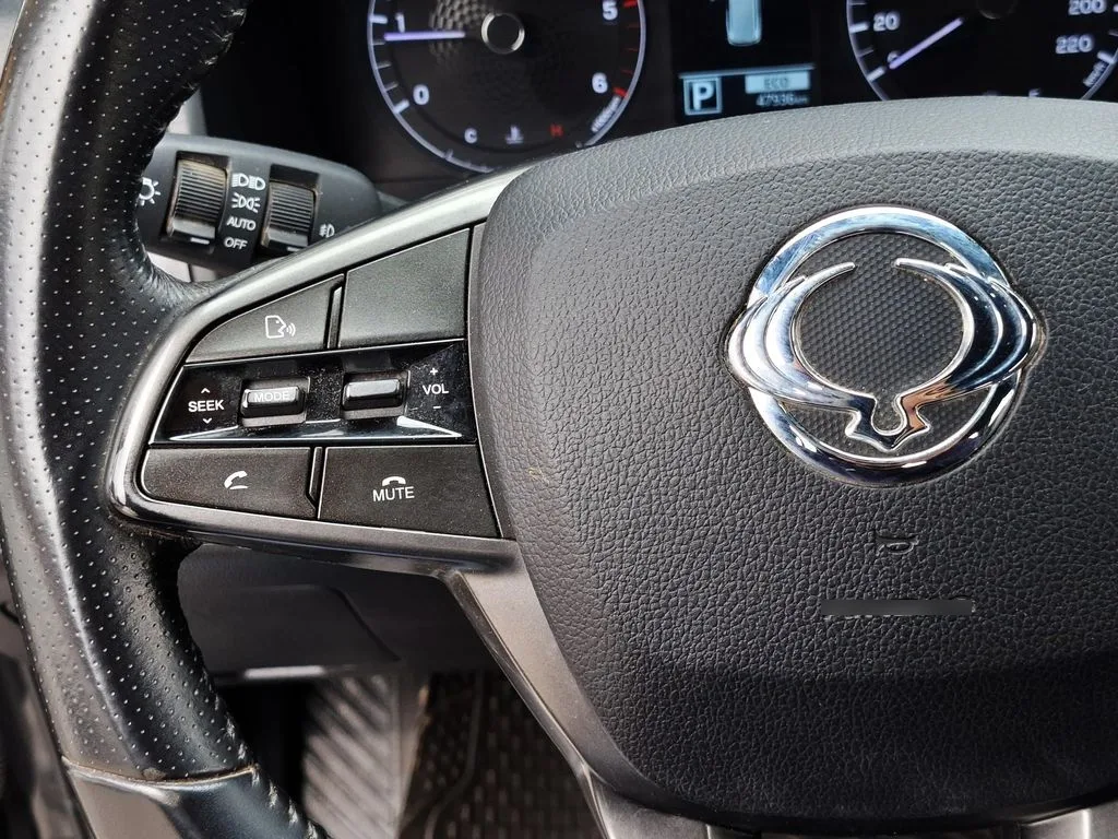 Ssangyong Grand Musso 2.2d Limited Plus Auto 4x4 At año 2024