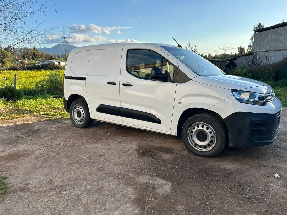 CITROEN BERLINGO 1.6 M Hdi 92 Mt Diesel año 2022