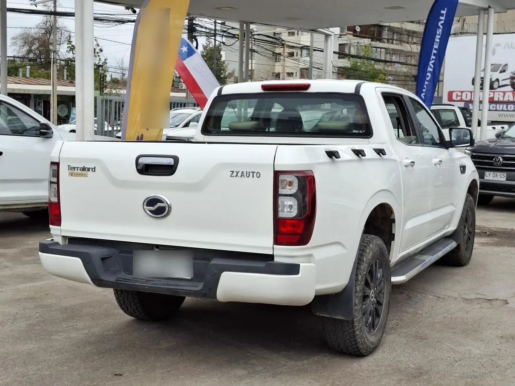 ZX Auto Terralord 2.5 Dlx Mt 4x2 año 2023
