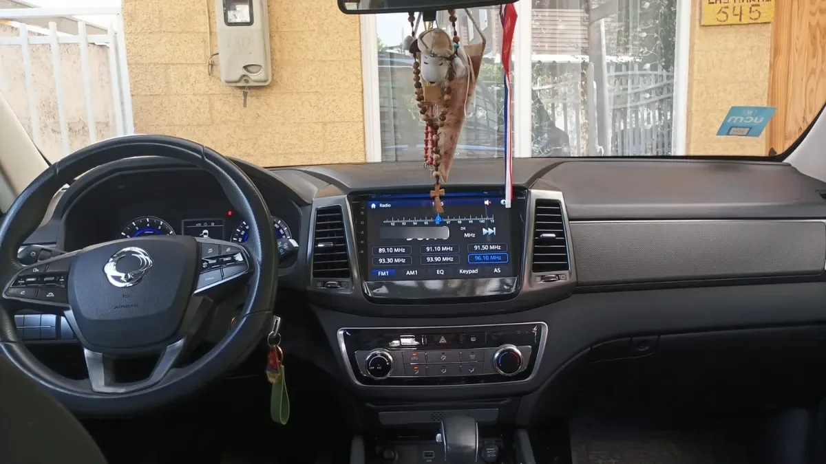 Ssangyong REXTON 2.0 Mt 4x2 Std año 2021