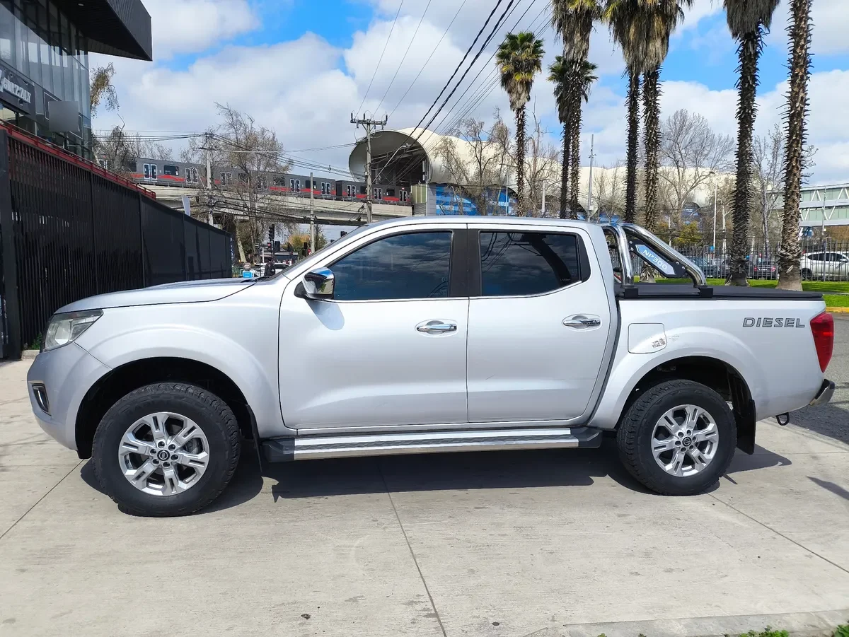 NISSAN NP300 2.3 Dc Xe Mt Diesel 4x4 año 2019