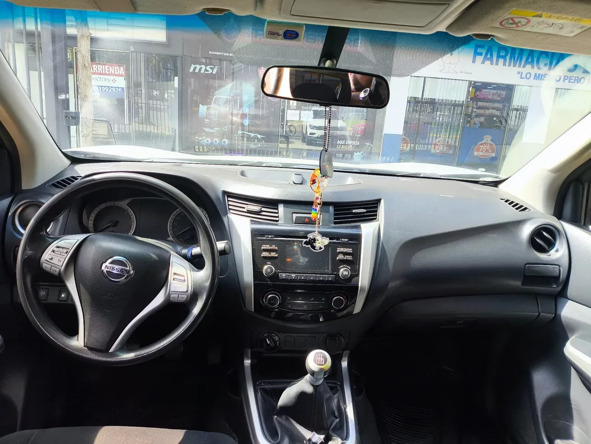 NISSAN NP300 2.3 Dc Xe Mt Diesel 4x4 año 2019