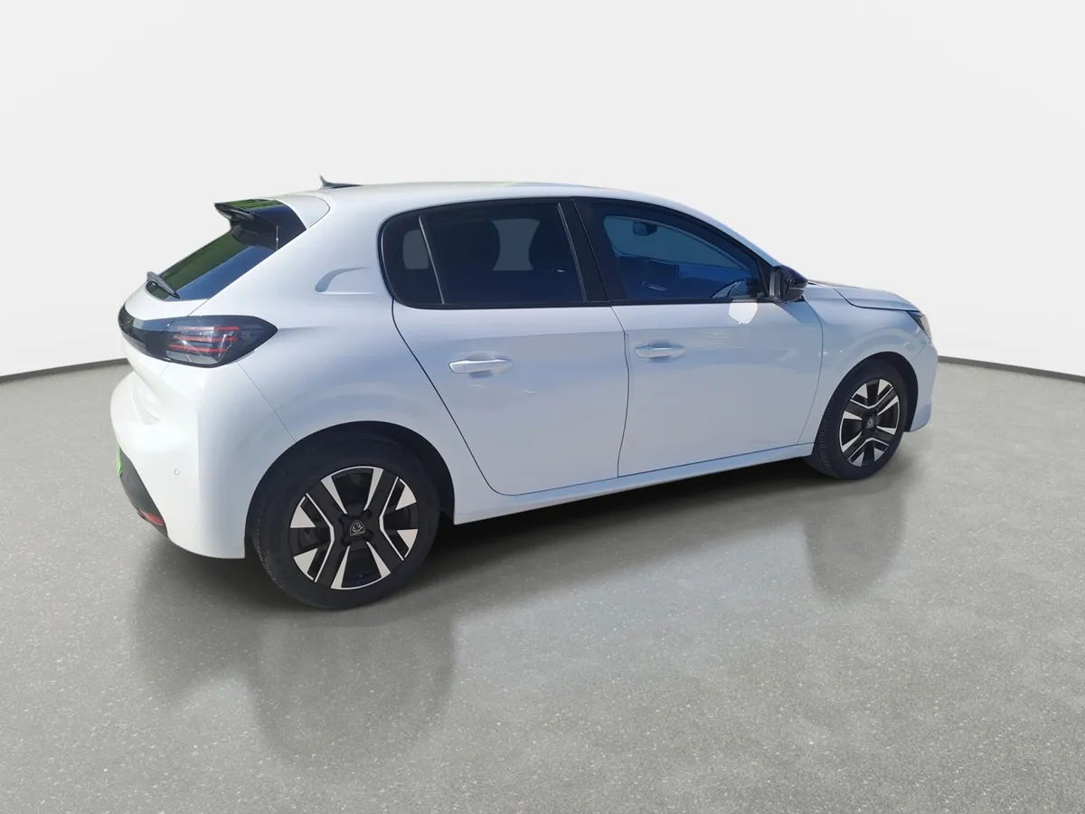 Peugeot 208 1.2 Puretech Allure Pack 100 4x2 Mt 5p año 2024
