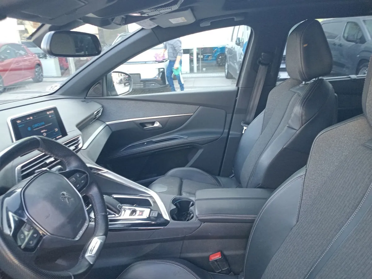 Peugeot 5008 1.6 Gt-Line Puretech 4x2 180 Eat8 5p año 2020