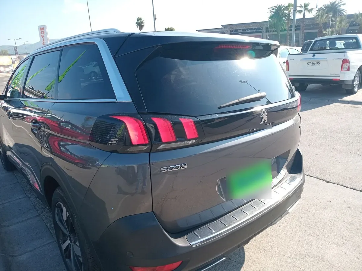 Peugeot 5008 1.6 Gt-Line Puretech 4x2 180 Eat8 5p año 2020