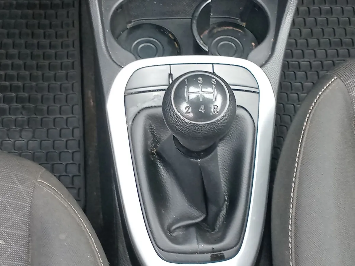 Kia Morning 1.2 Ex 4x2 Hb Abs Ac 5mt 5p año 2023