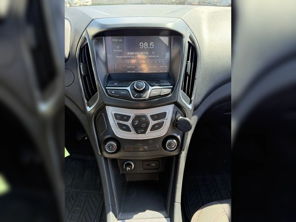 Chery Arrizo 5 1.5 L 4x2 Mt 4p año 2022