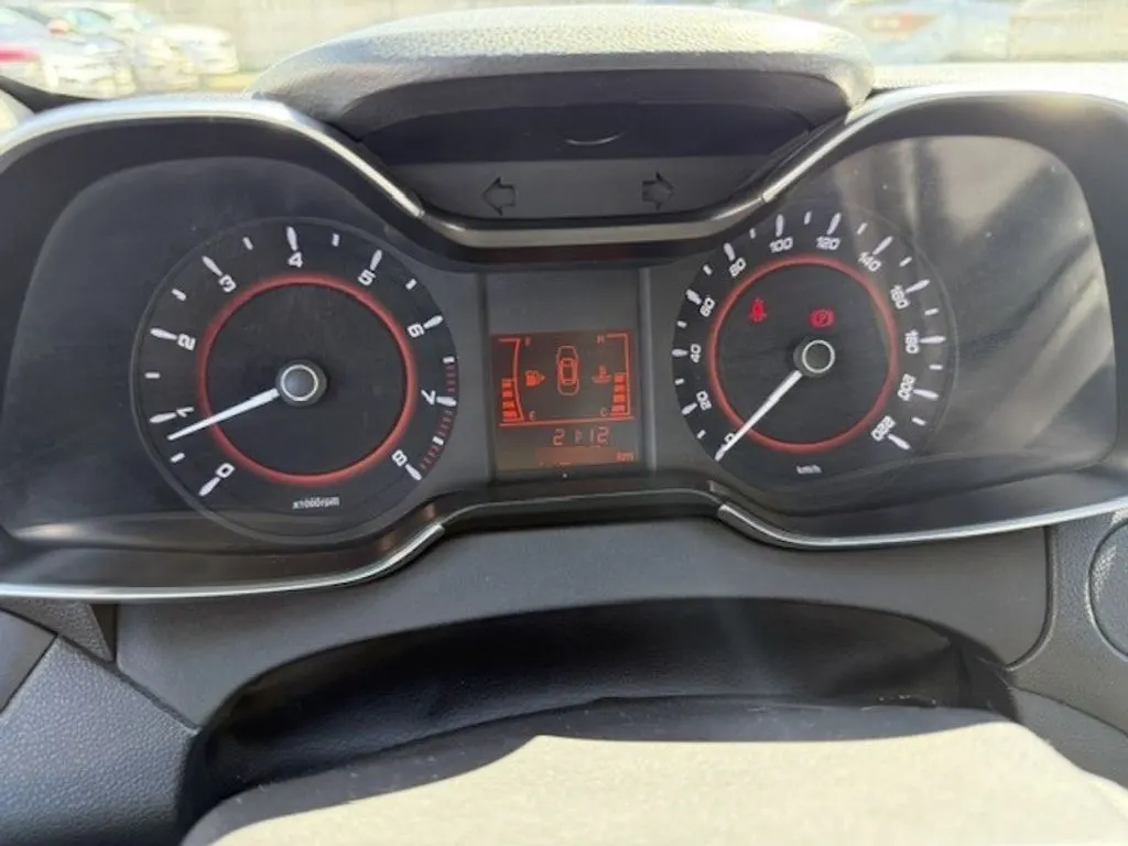 Chery Arrizo 5 1.5 L 4x2 Mt 4p año 2022