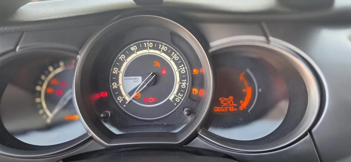 CITROEN C-3 1.2 Vti Attraction Mt año 2015