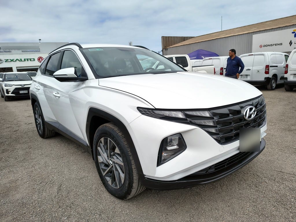 Hyundai Tucson 2.0 Gasolina 4x4 T/a año 2024