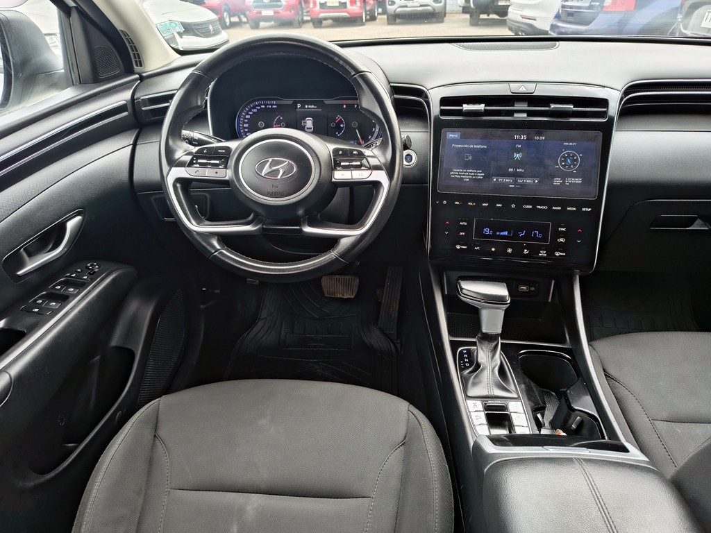 Hyundai Tucson 2.0 Gasolina 4x4 T/a año 2024