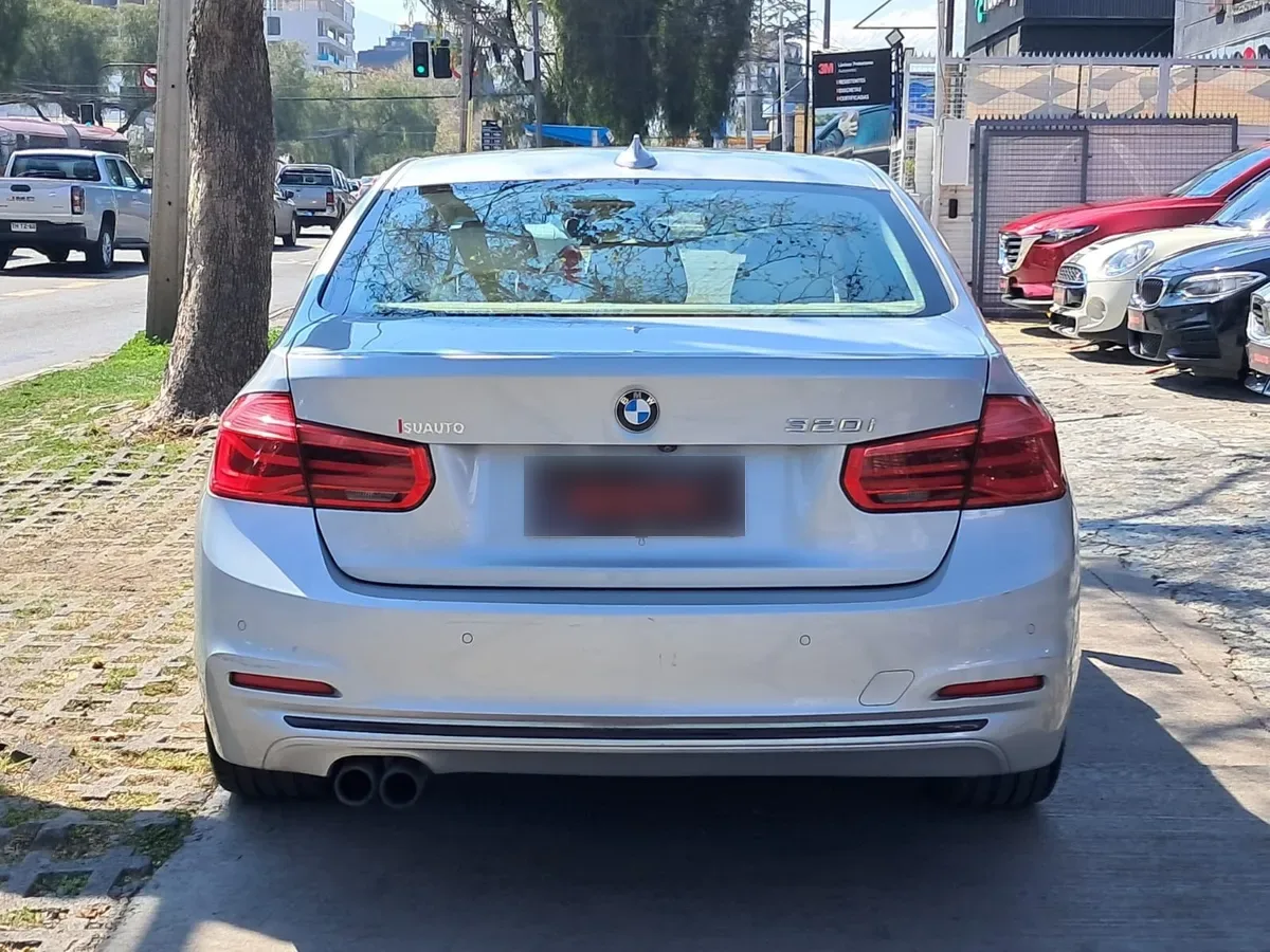 BMW 320 2.0 Sport At año 2018