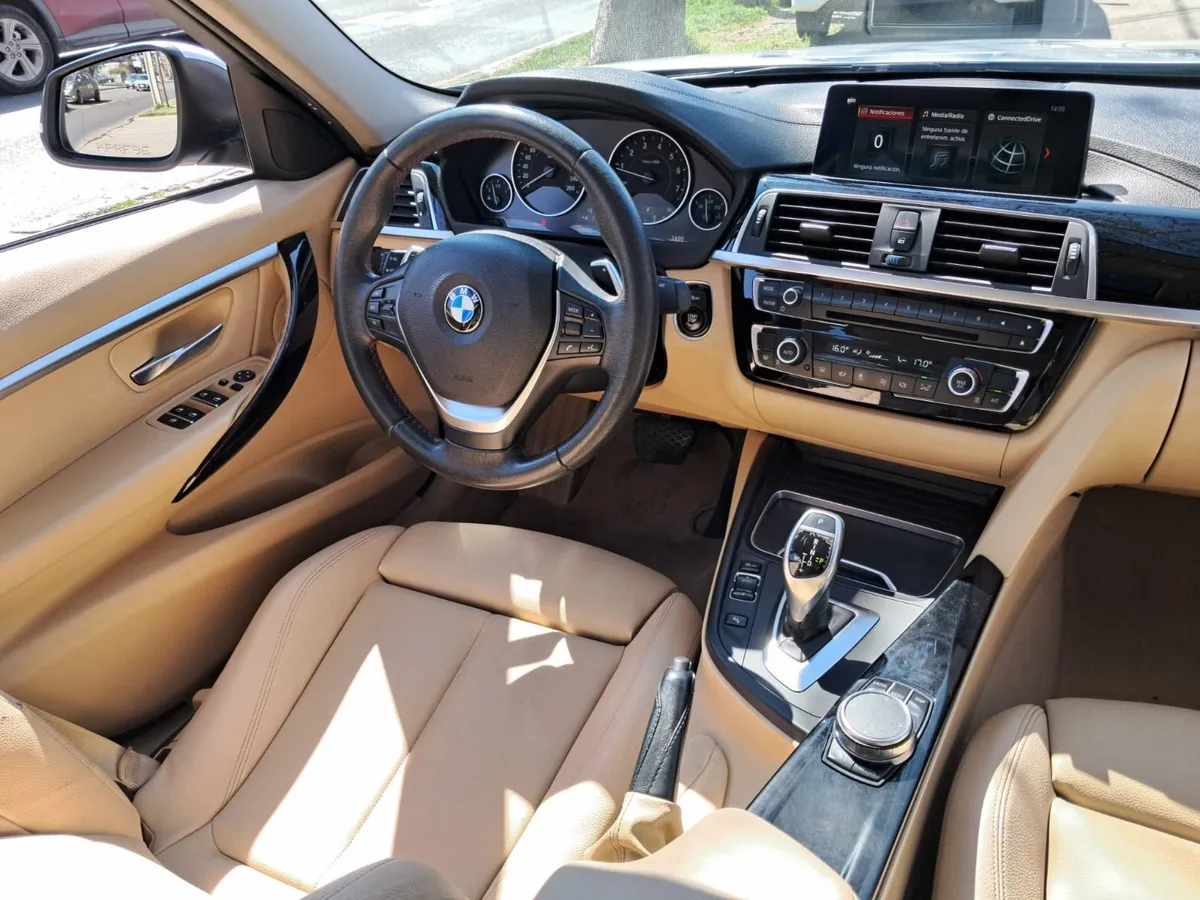 BMW 320 2.0 Sport At año 2018
