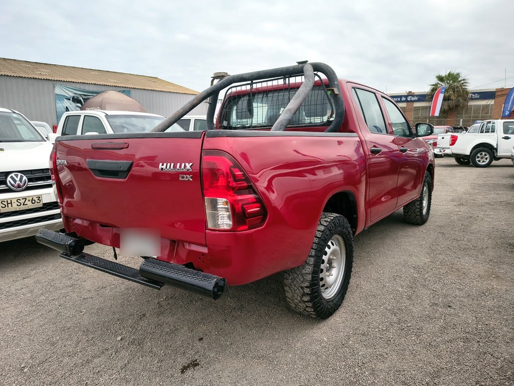 Toyota Hilux Tss 2.4 Diesel 4x4 T/m año 2023
