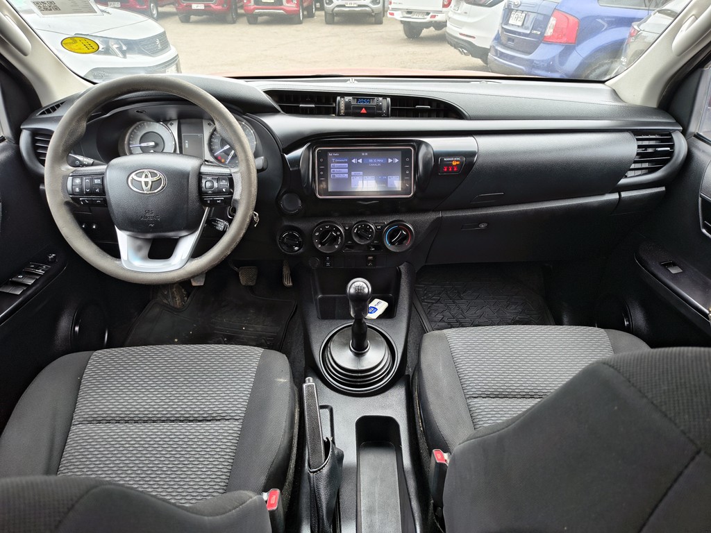 Toyota Hilux Tss 2.4 Diesel 4x4 T/m año 2023