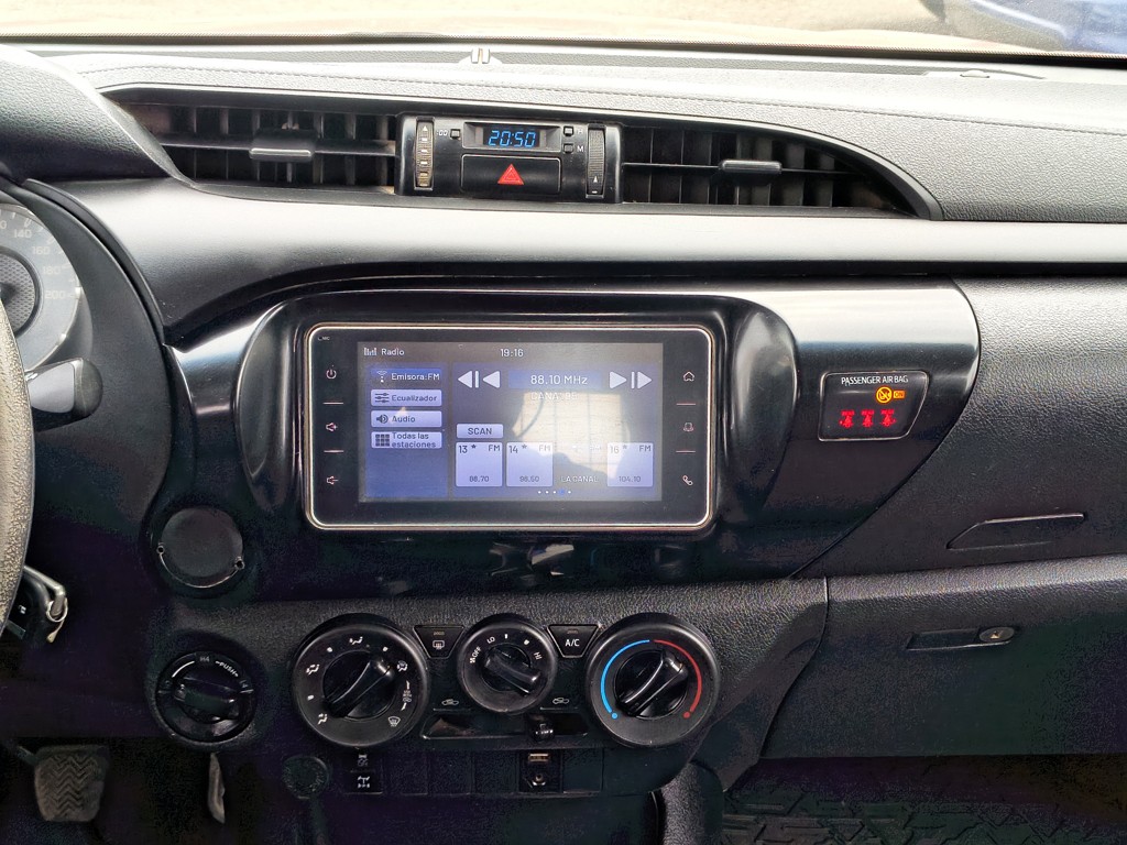 Toyota Hilux Tss 2.4 Diesel 4x4 T/m año 2023