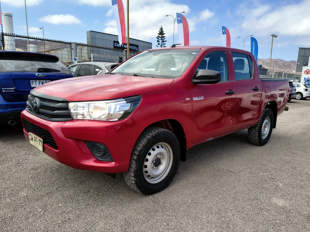 Toyota Hilux Tss 2.4 Diesel 4x4 T/m año 2023