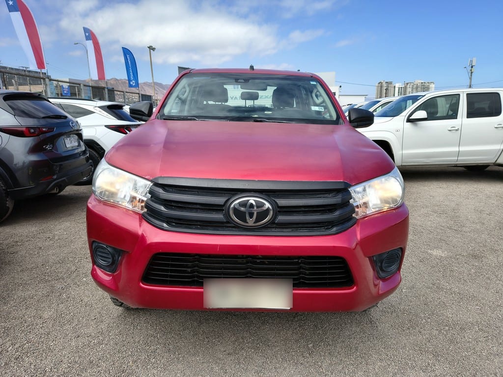 Toyota Hilux Tss 2.4 Diesel 4x4 T/m año 2023