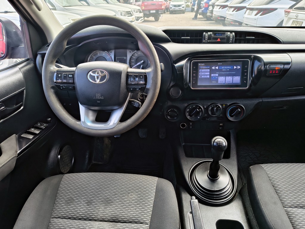 Toyota Hilux Tss 2.4 Diesel 4x4 T/m año 2023