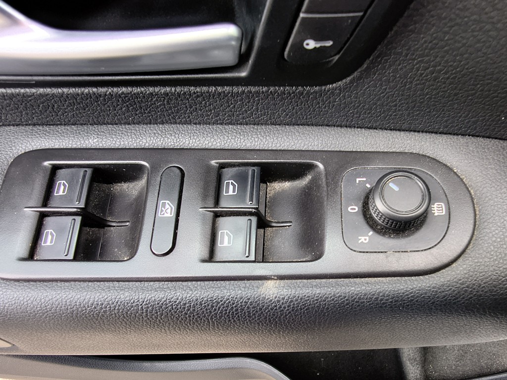 Volkswagen Amarok 2.0 Diesel 4x2 T/m año 2023