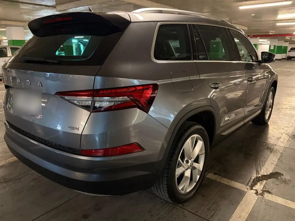 Skoda Kodiaq 2.0 Tsi Style 4x4 Dsg7 At 5p año 2024