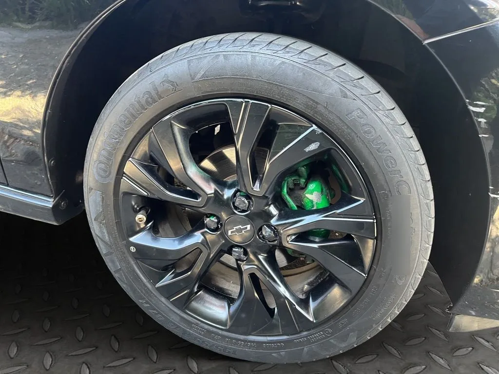 Chevrolet Onix Hb Rs 1.0t año 2021