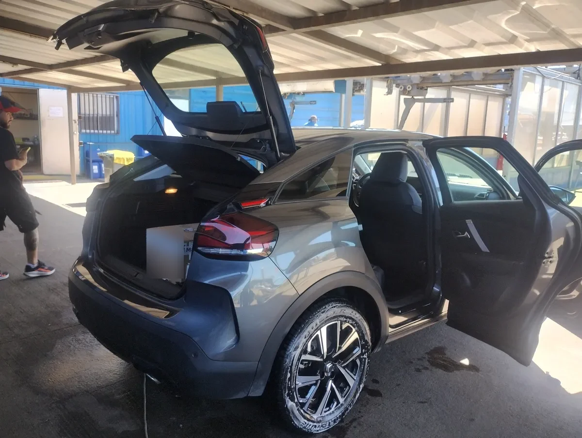 CITROEN C-4 1.2 Puretech 130 S&s Eat8 Feel Pack At año 2025