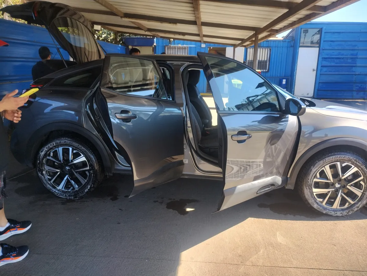 CITROEN C-4 1.2 Puretech 130 S&s Eat8 Feel Pack At año 2025