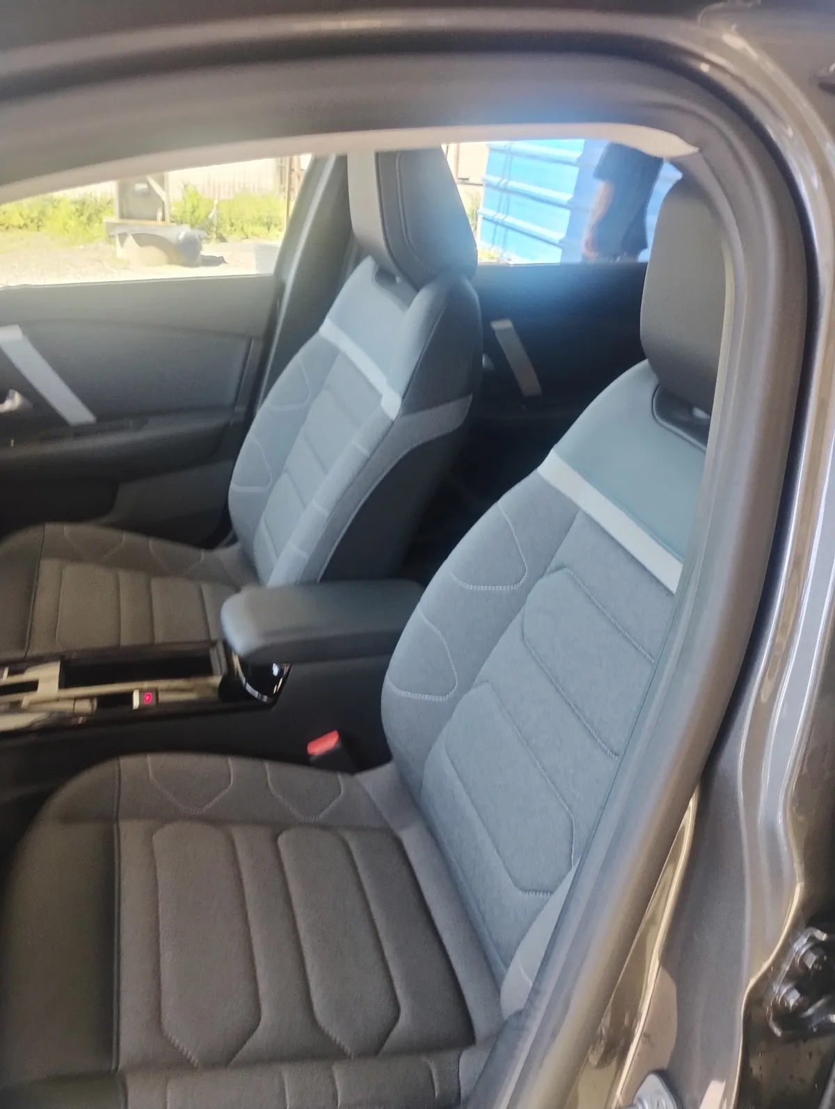 CITROEN C-4 1.2 Puretech 130 S&s Eat8 Feel Pack At año 2025