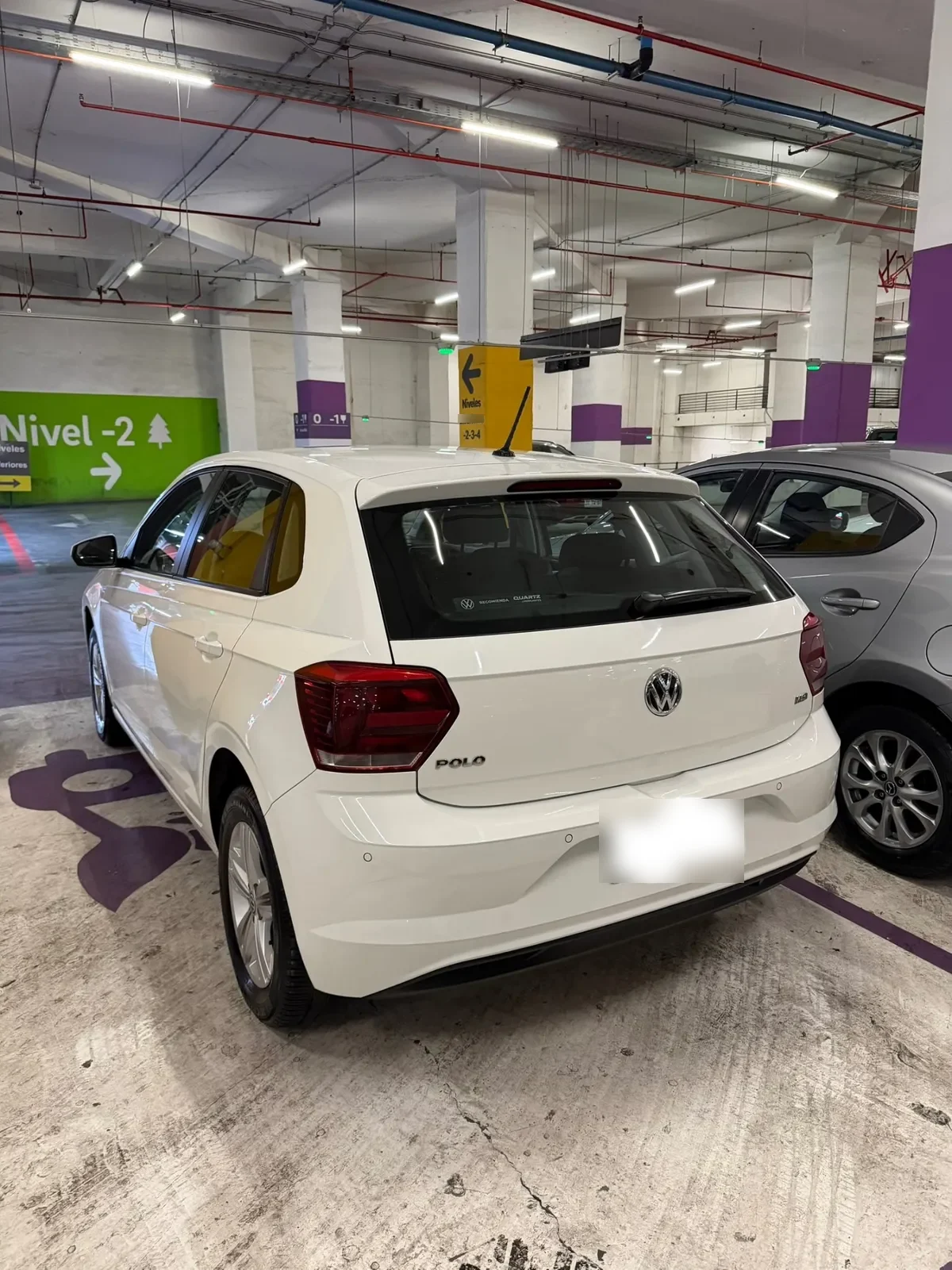 VOLKSWAGEN POLO 1.6 Comfortline Mt año 2022