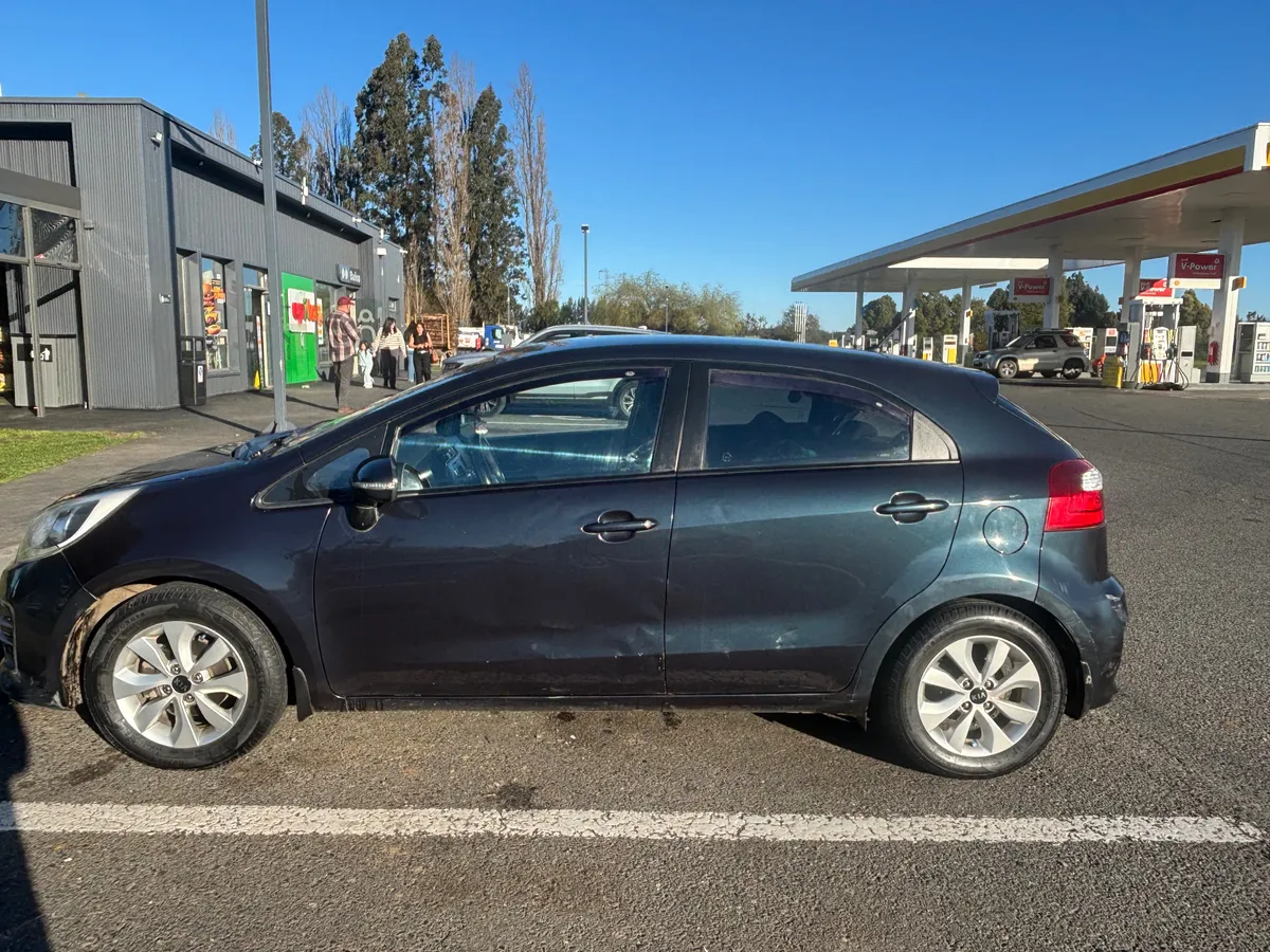 KIA MOTORS RIO 5 1.4 Ex Eurocopa Mt año 2016