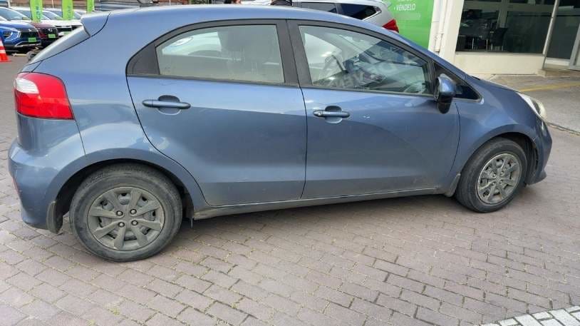 Kia Rio 5 1.2 Ex 4x2 Dab 5mt 5p año 2017