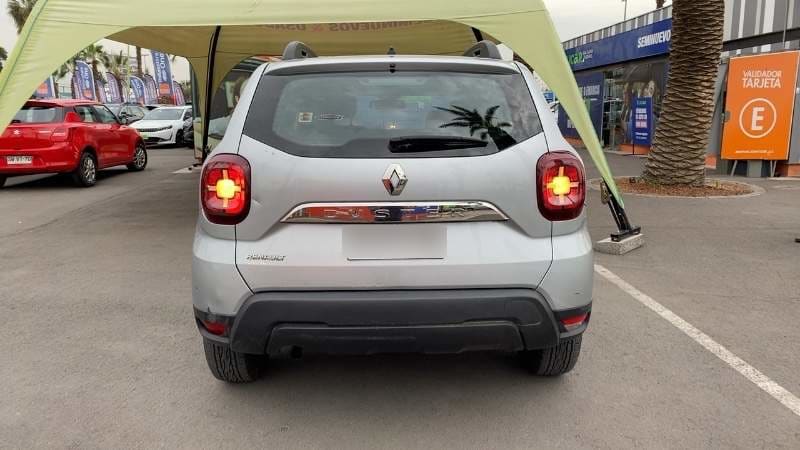 Renault Duster 1.6 Life 4x2 5mt 5p año 2021