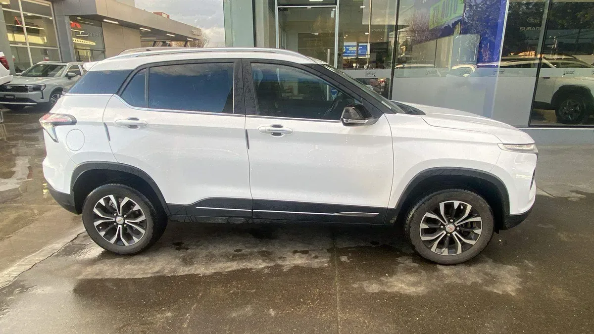 Chevrolet Groove 1.5 Premier P 4x2 Mt 5p año 2024