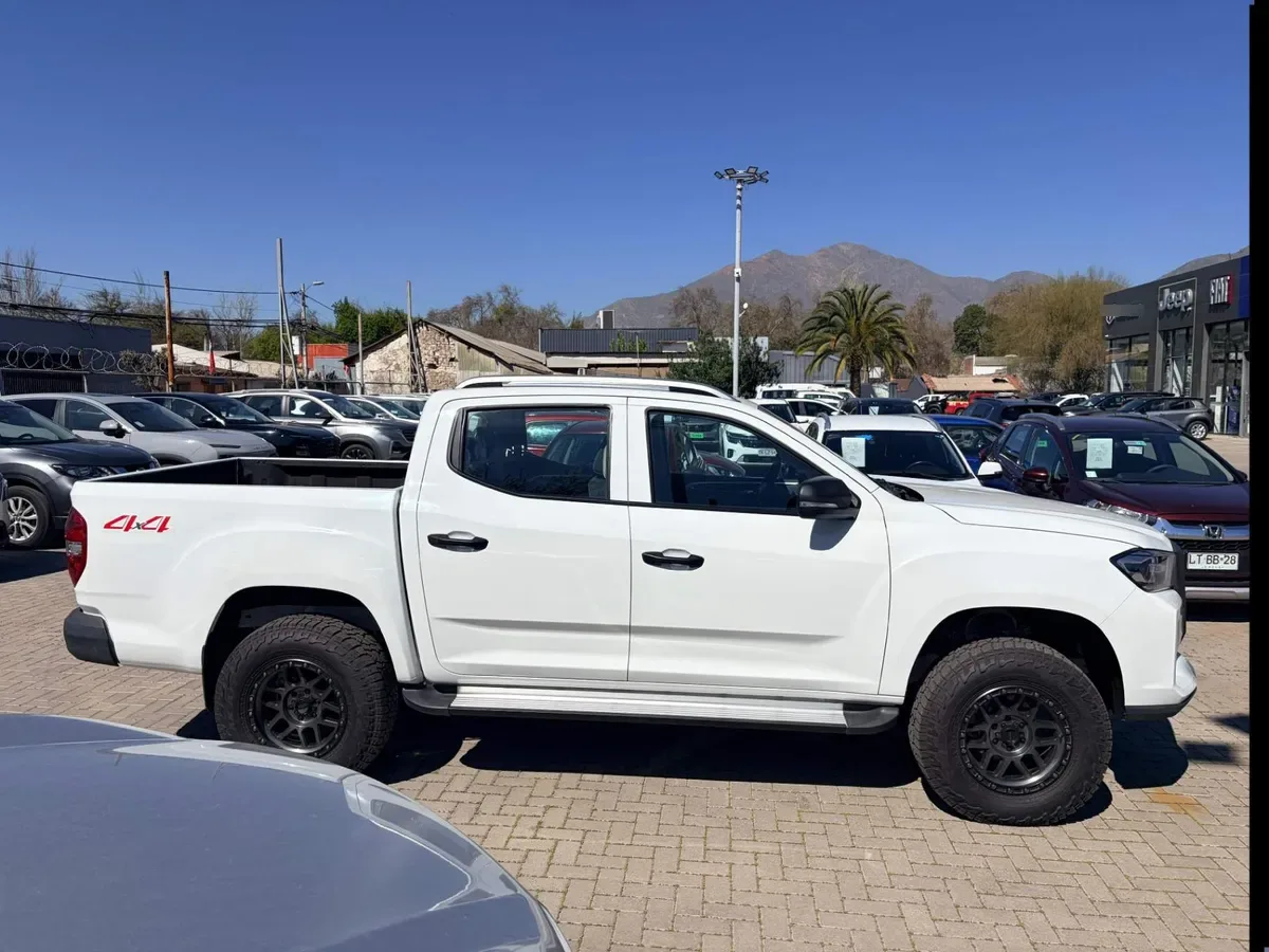 Maxus T60 2.0 Gl Diesel 4x4 Dob. Cab. Euro6 4ab Mt 4p año 2025