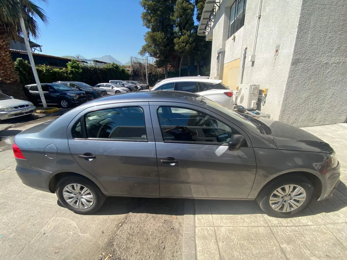 Volkswagen Voyage 1.6 4x2 Ac 2ab Mt 4p año 2017