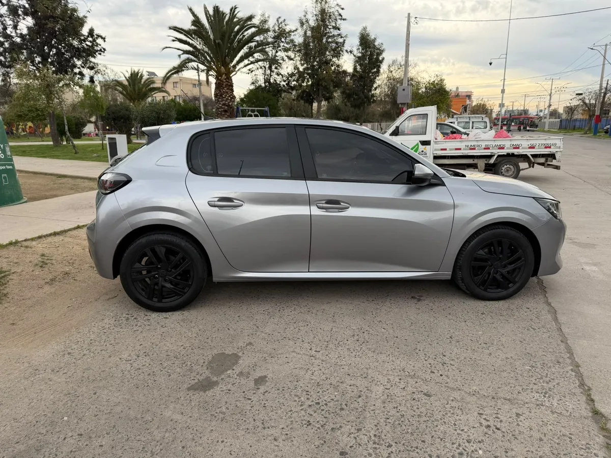 PEUGEOT 208 1.5 Active Pack Bluehdi 100 Mt Diesel año 2022