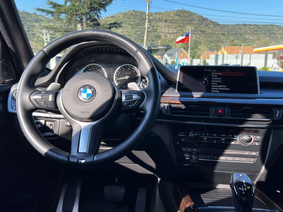 BMW X5 50i Xdrive 4.4 año 2014