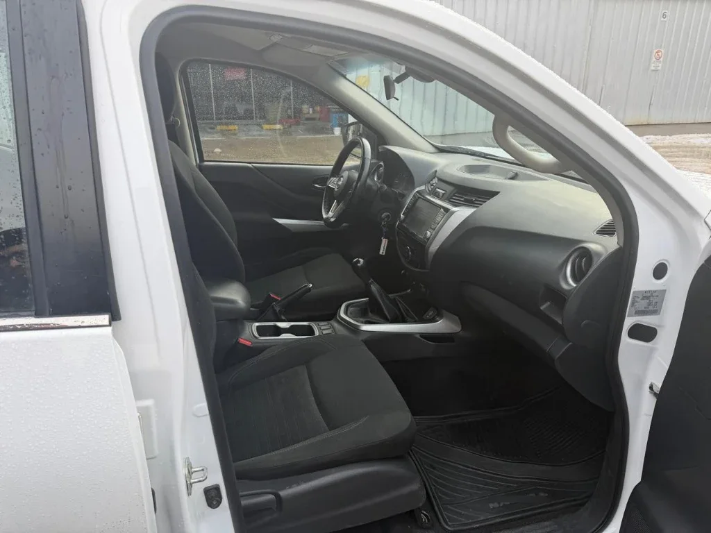 Nissan Navara Navara Dc 4x4 2.3tdi Xe año 2023