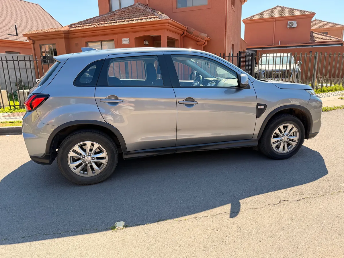 MITSUBISHI ASX 1.6 Gl Mt 4x2 año 2024