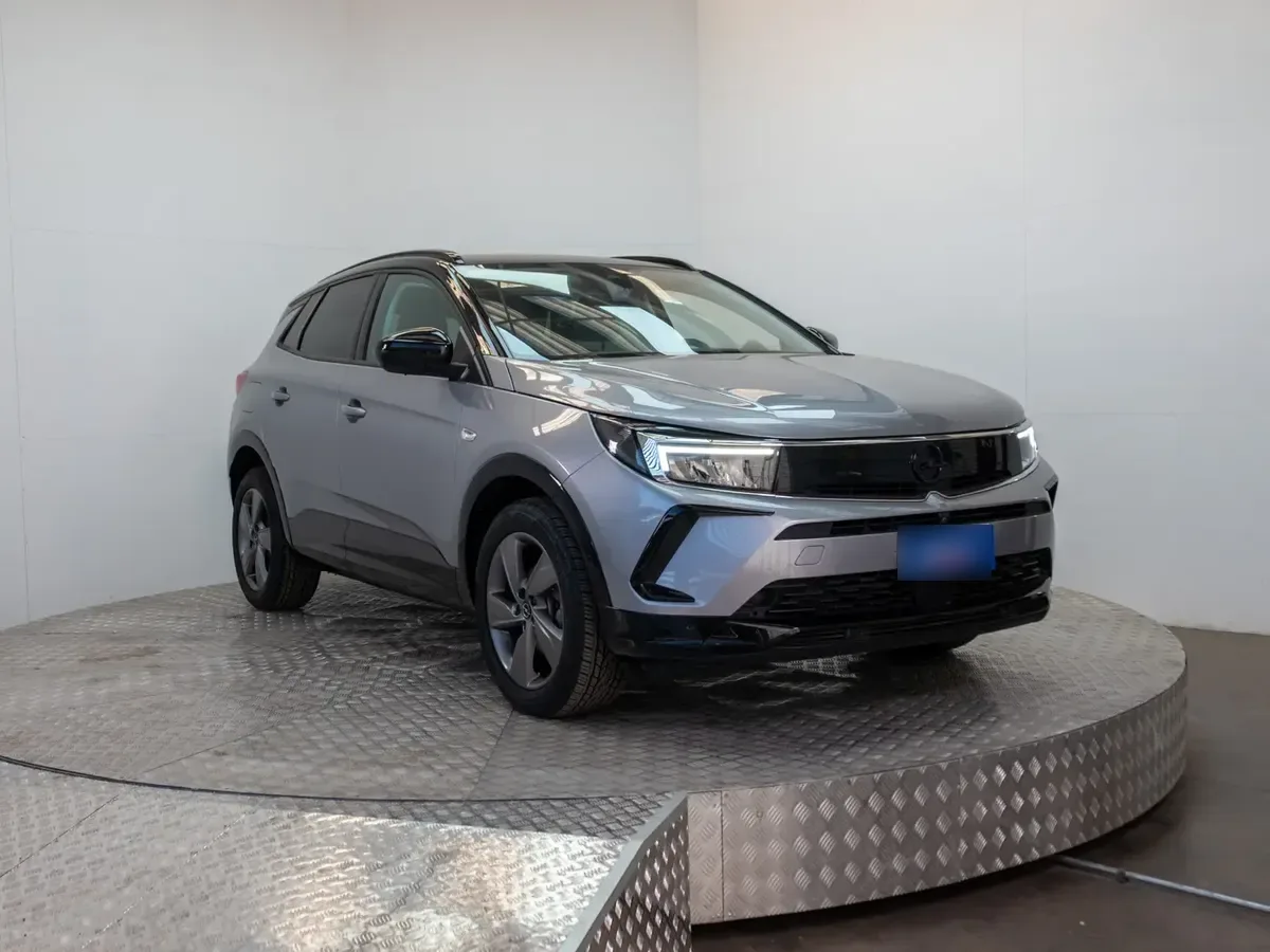 Opel Grandland Grandland Gs Gasolina 130hp Mt año 2025