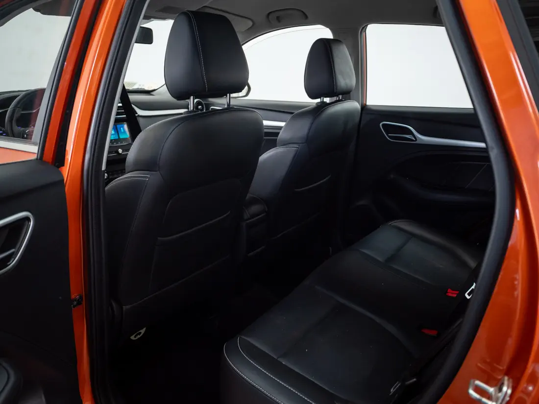 MG Zs Zs 1.5 Com Mt año 2023